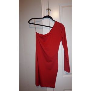 One sleeve red dress